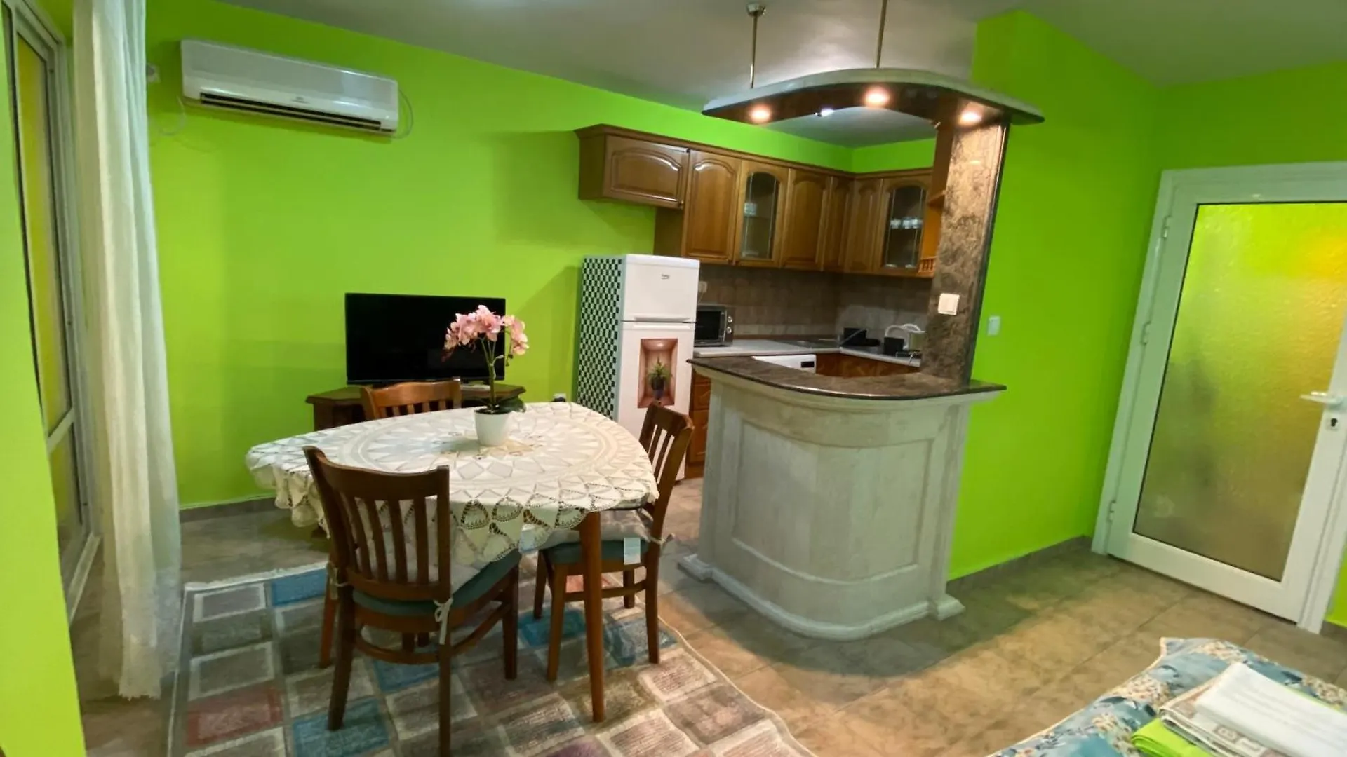 Gergana_Apartament Burgaz 0*,  Bulgaristan